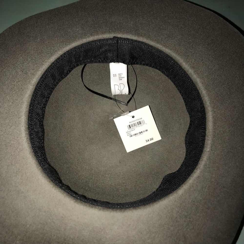 hat - Picture 2 of 2